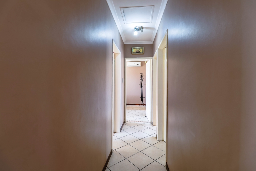 3 Bedroom Property for Sale in Monavoni Gauteng