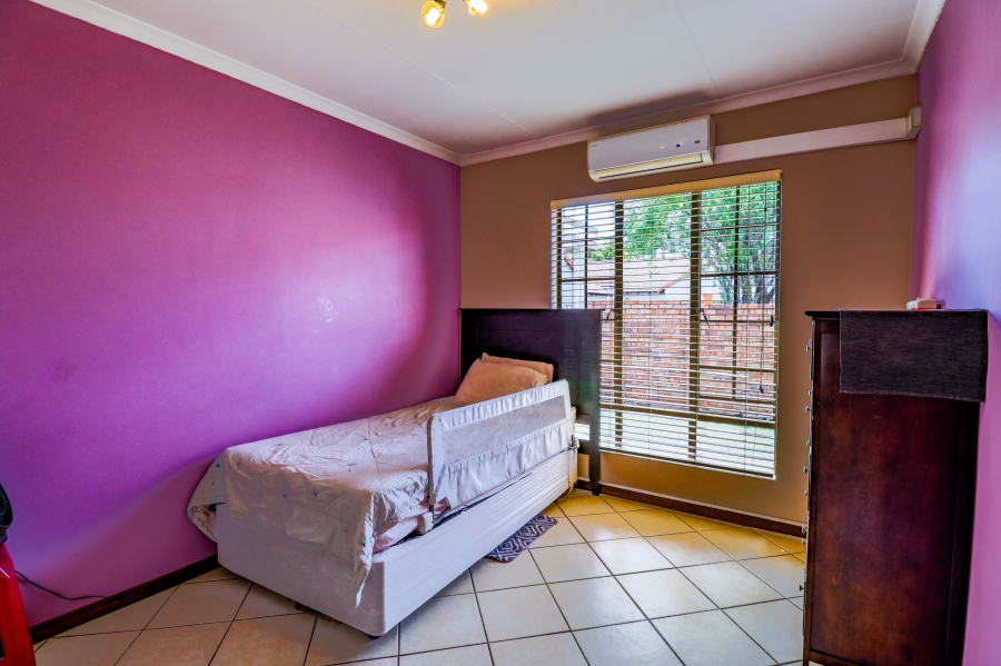 3 Bedroom Property for Sale in Monavoni Gauteng