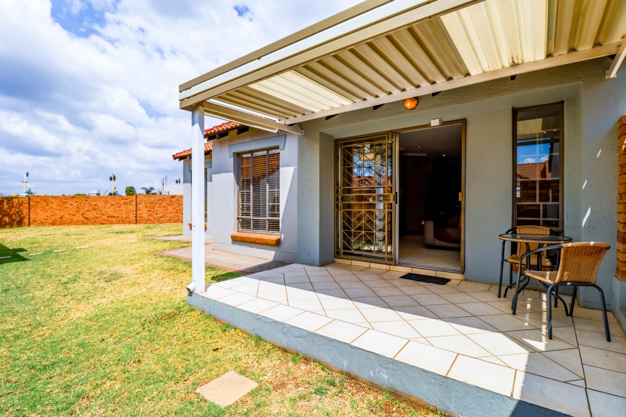 3 Bedroom Property for Sale in Monavoni Gauteng
