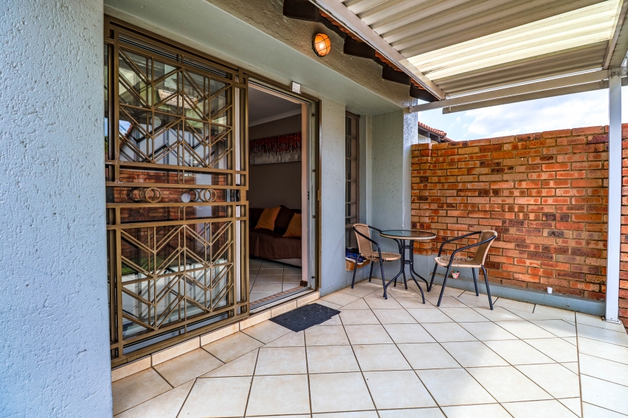 3 Bedroom Property for Sale in Monavoni Gauteng