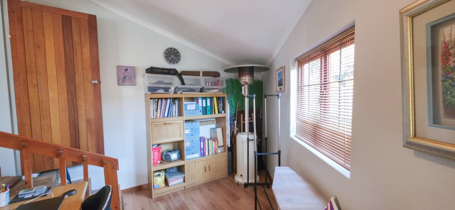 3 Bedroom Property for Sale in Garsfontein Gauteng