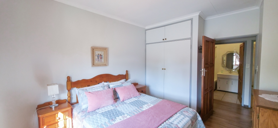 3 Bedroom Property for Sale in Garsfontein Gauteng