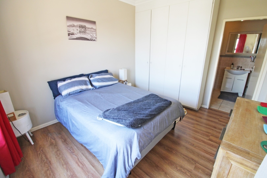 2 Bedroom Property for Sale in Bryanston Gauteng