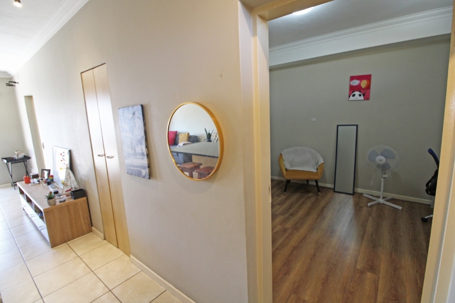 2 Bedroom Property for Sale in Bryanston Gauteng