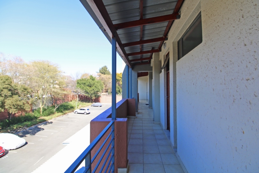 2 Bedroom Property for Sale in Bryanston Gauteng