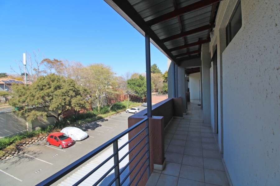 2 Bedroom Property for Sale in Bryanston Gauteng