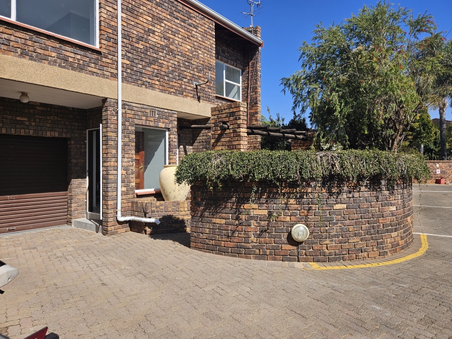 3 Bedroom Property for Sale in Rant En Dal Gauteng
