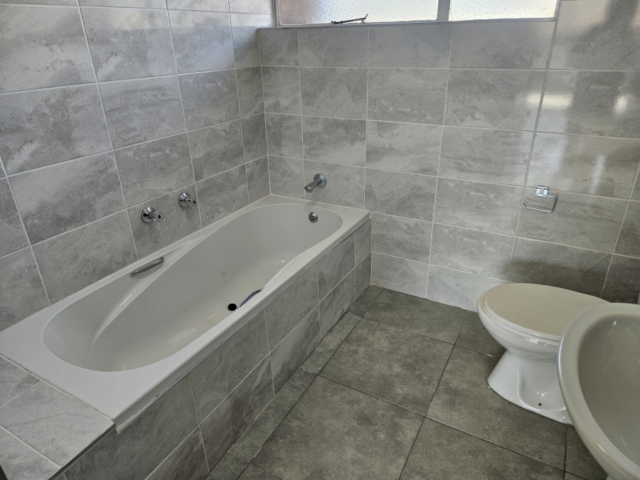 3 Bedroom Property for Sale in Rant En Dal Gauteng