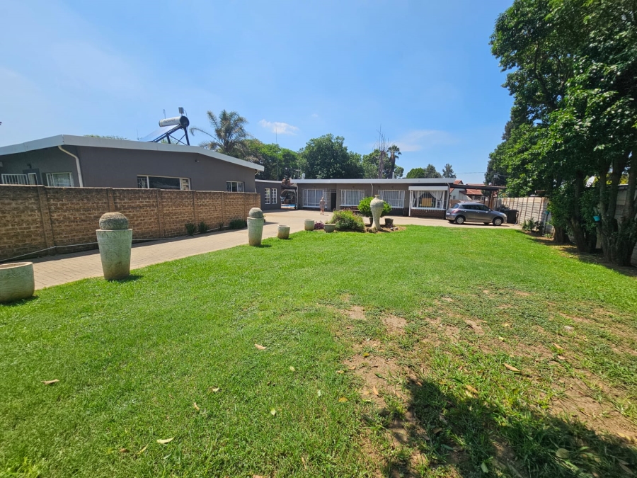 To Let 1 Bedroom Property for Rent in Brackendowns Gauteng