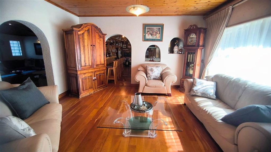 4 Bedroom Property for Sale in Brackenhurst Gauteng