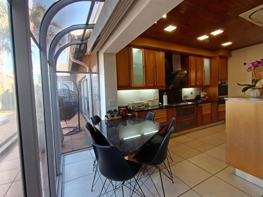 4 Bedroom Property for Sale in Brackenhurst Gauteng