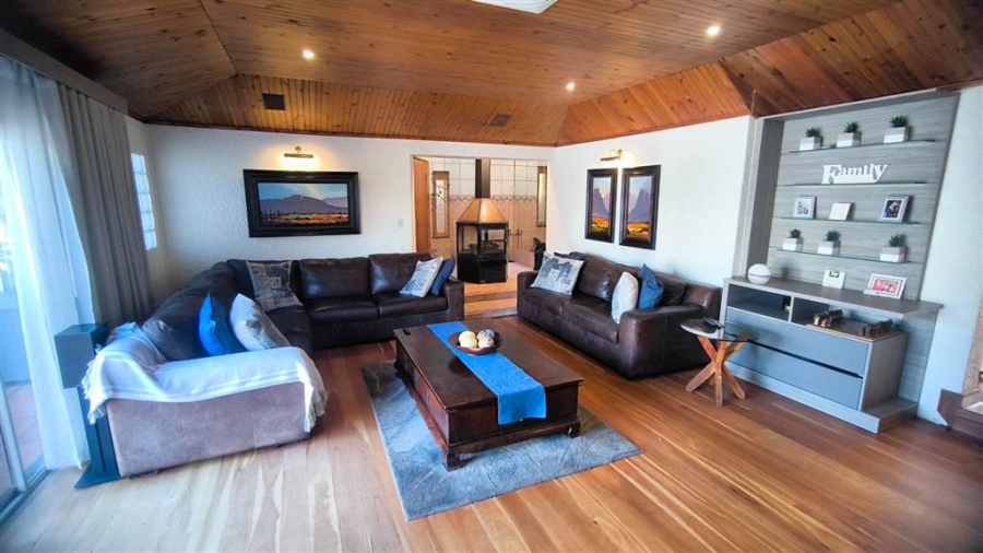 4 Bedroom Property for Sale in Brackenhurst Gauteng