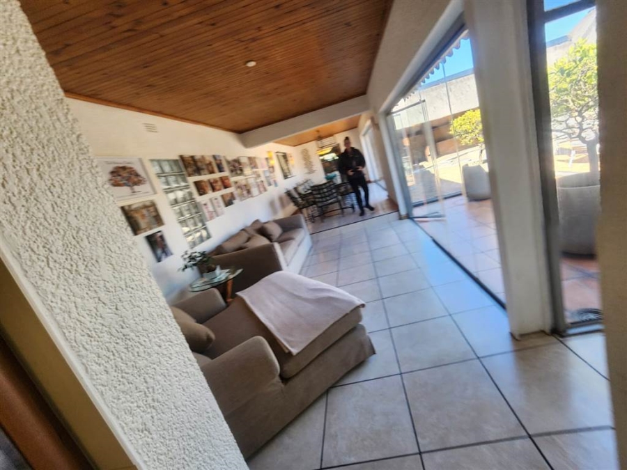4 Bedroom Property for Sale in Brackenhurst Gauteng