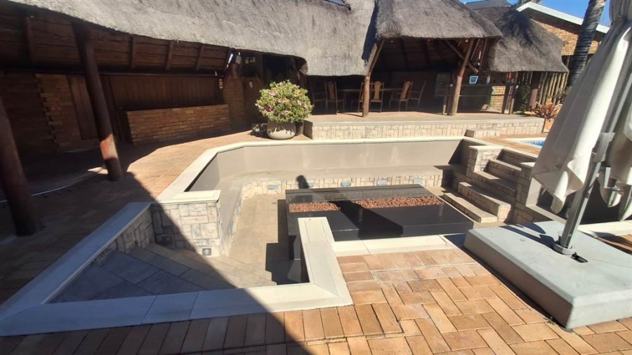 4 Bedroom Property for Sale in Brackenhurst Gauteng
