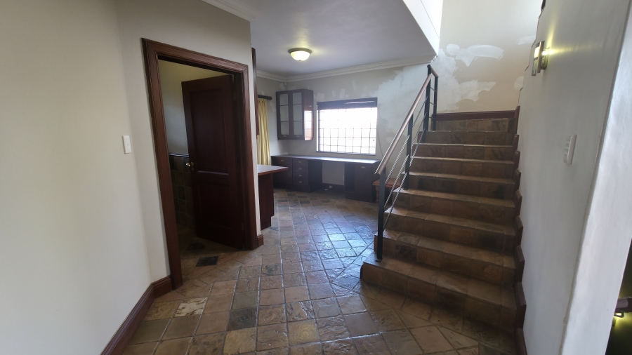 3 Bedroom Property for Sale in Faerie Glen Gauteng
