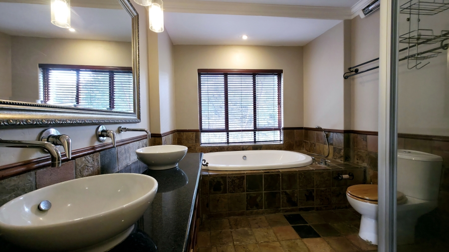 3 Bedroom Property for Sale in Faerie Glen Gauteng