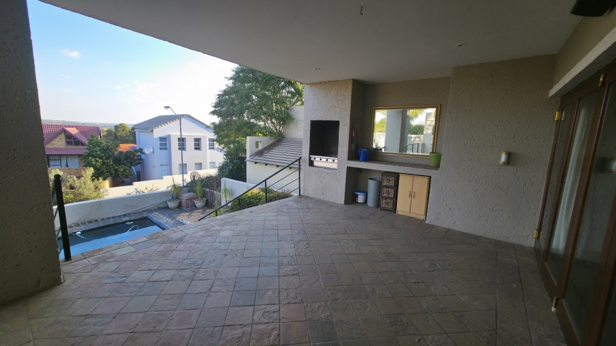 3 Bedroom Property for Sale in Faerie Glen Gauteng