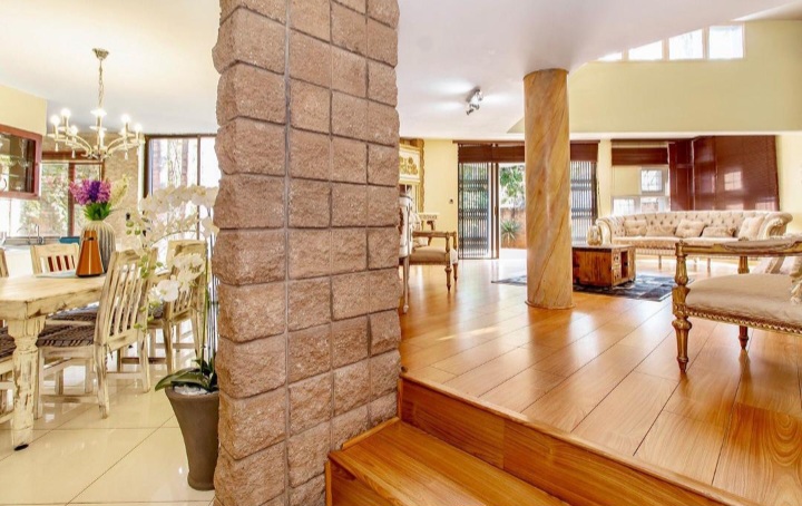 4 Bedroom Property for Sale in Faerie Glen Gauteng