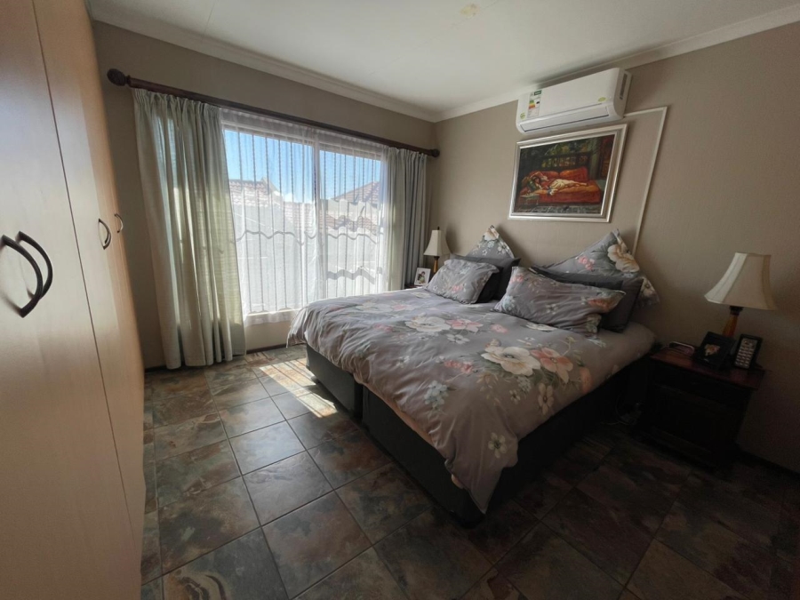 2 Bedroom Property for Sale in Chancliff A H Gauteng