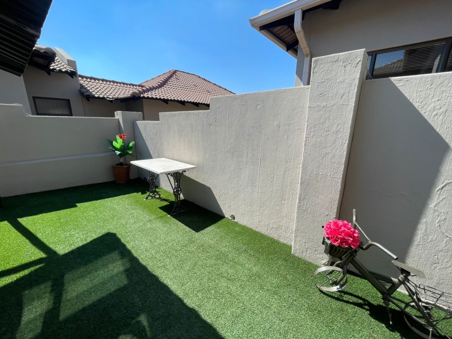 2 Bedroom Property for Sale in Chancliff A H Gauteng