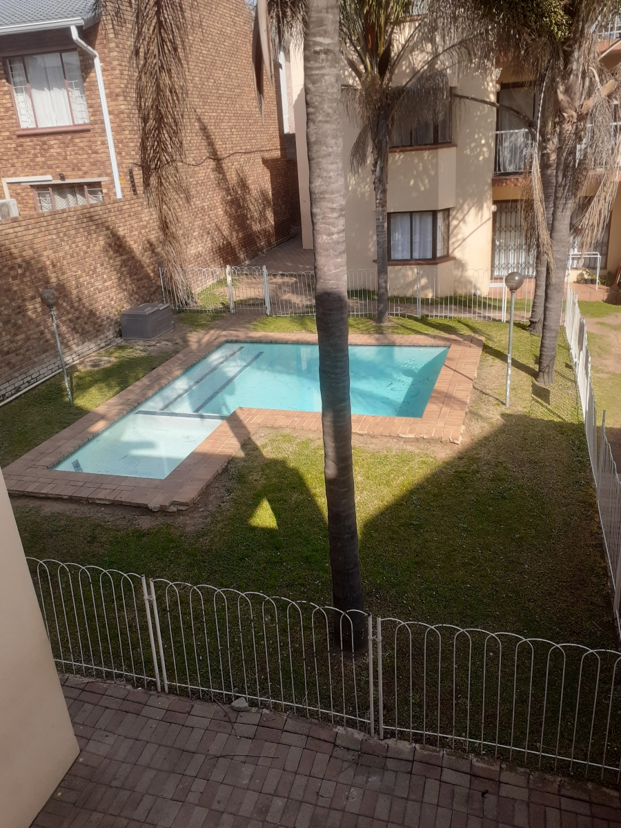 2 Bedroom Property for Sale in Randburg Central Gauteng