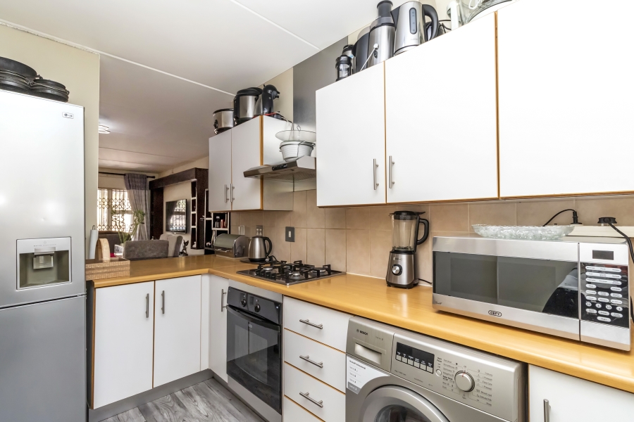2 Bedroom Property for Sale in Sharonlea Gauteng