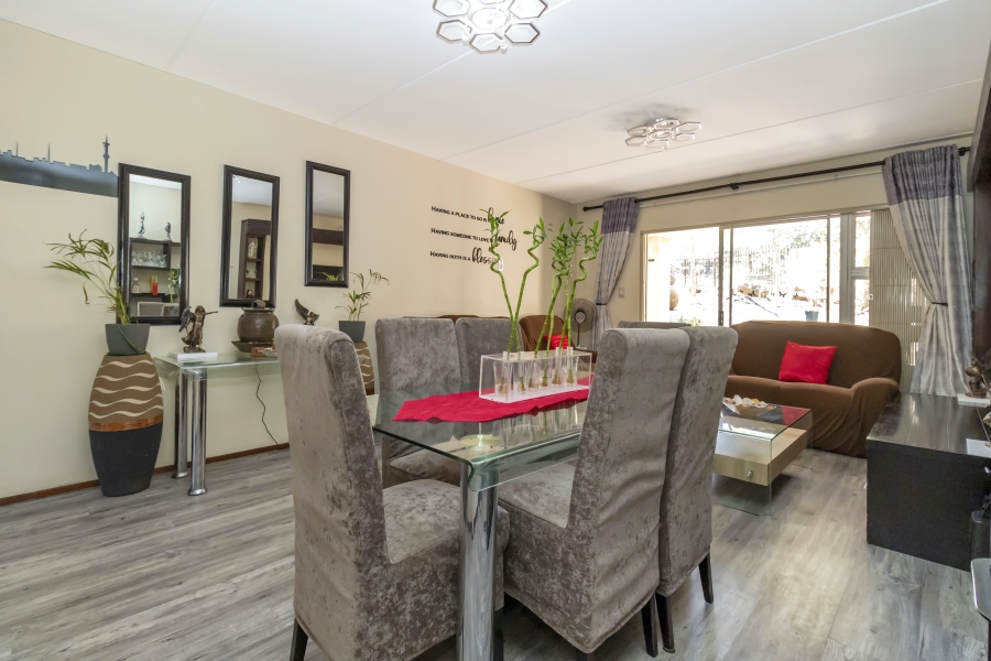 2 Bedroom Property for Sale in Sharonlea Gauteng