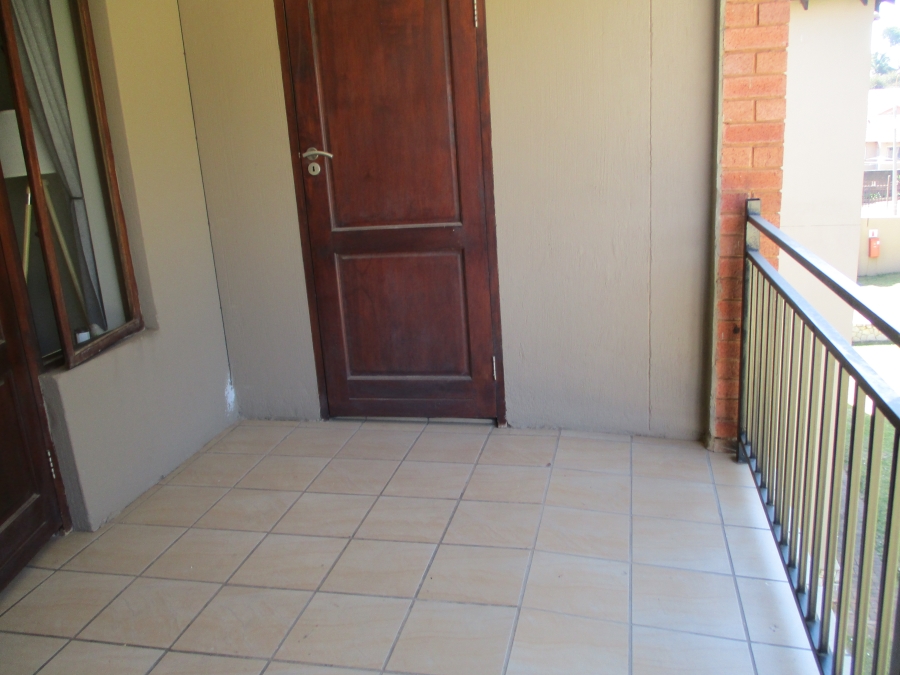 2 Bedroom Property for Sale in Wilro Park Gauteng