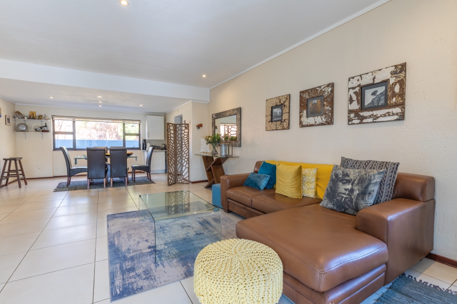 To Let 4 Bedroom Property for Rent in Fourways Gauteng