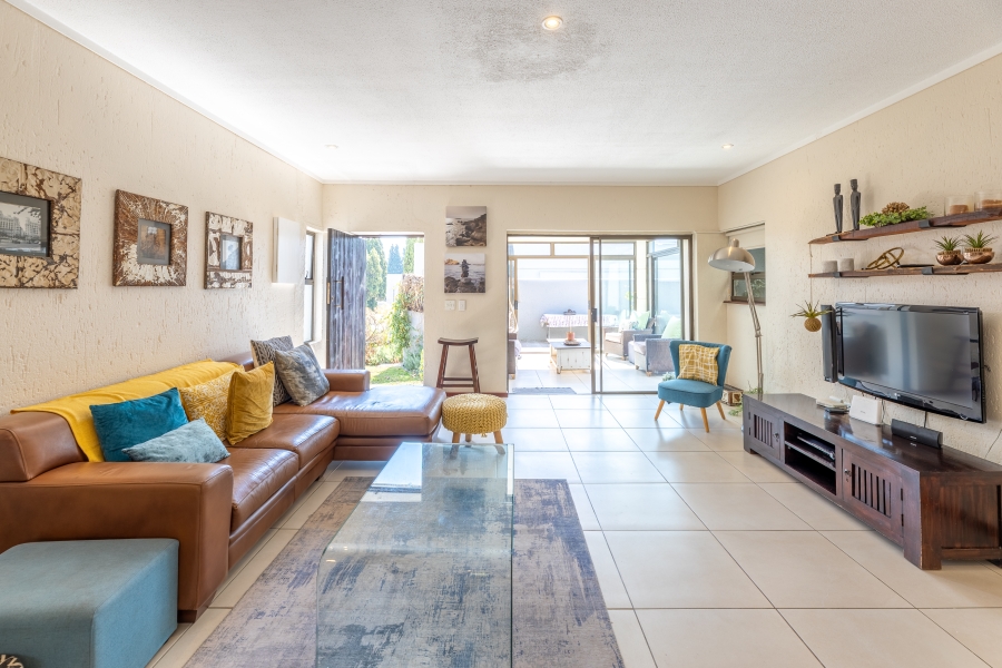 To Let 4 Bedroom Property for Rent in Fourways Gauteng
