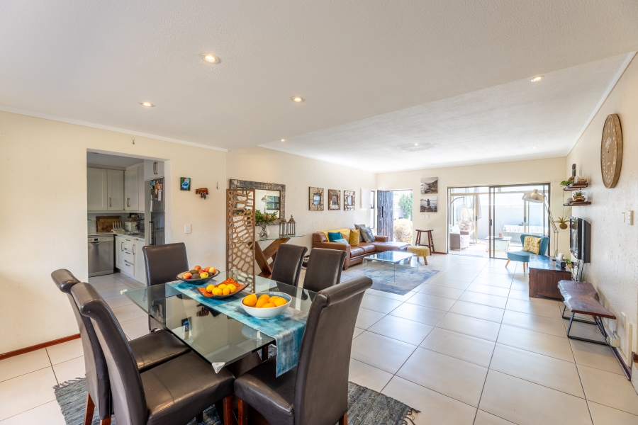To Let 4 Bedroom Property for Rent in Fourways Gauteng