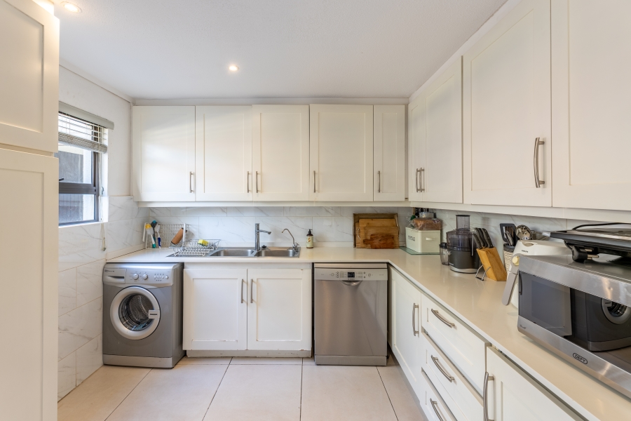 To Let 4 Bedroom Property for Rent in Fourways Gauteng