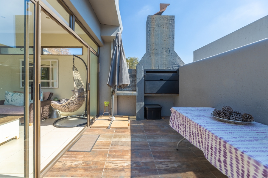 To Let 4 Bedroom Property for Rent in Fourways Gauteng