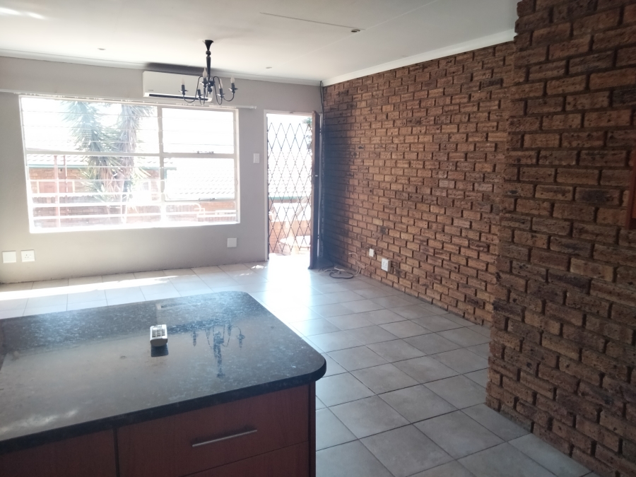 2 Bedroom Property for Sale in Rangeview Gauteng