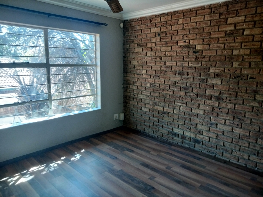 2 Bedroom Property for Sale in Rangeview Gauteng
