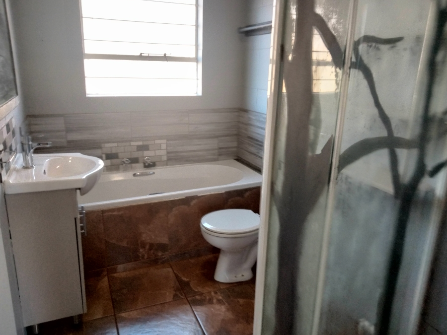2 Bedroom Property for Sale in Rangeview Gauteng
