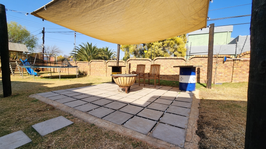 5 Bedroom Property for Sale in Jordaan Park Gauteng