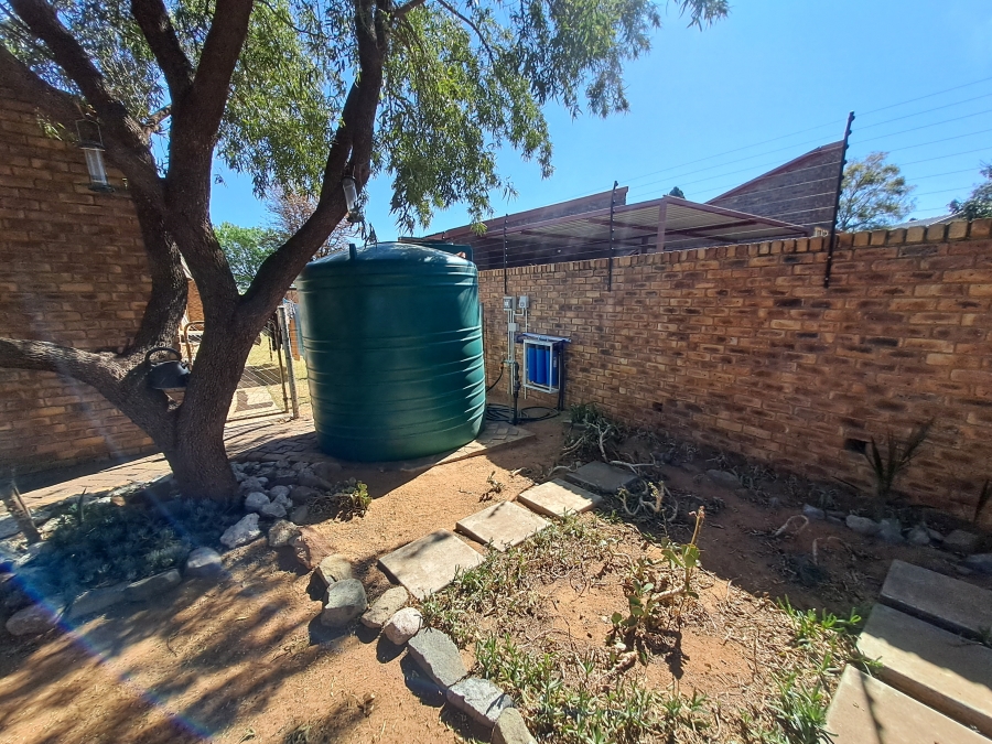 5 Bedroom Property for Sale in Jordaan Park Gauteng