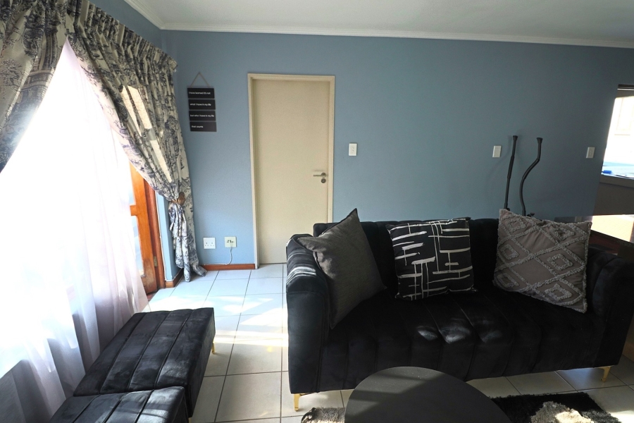 1 Bedroom Property for Sale in Rivonia Gauteng