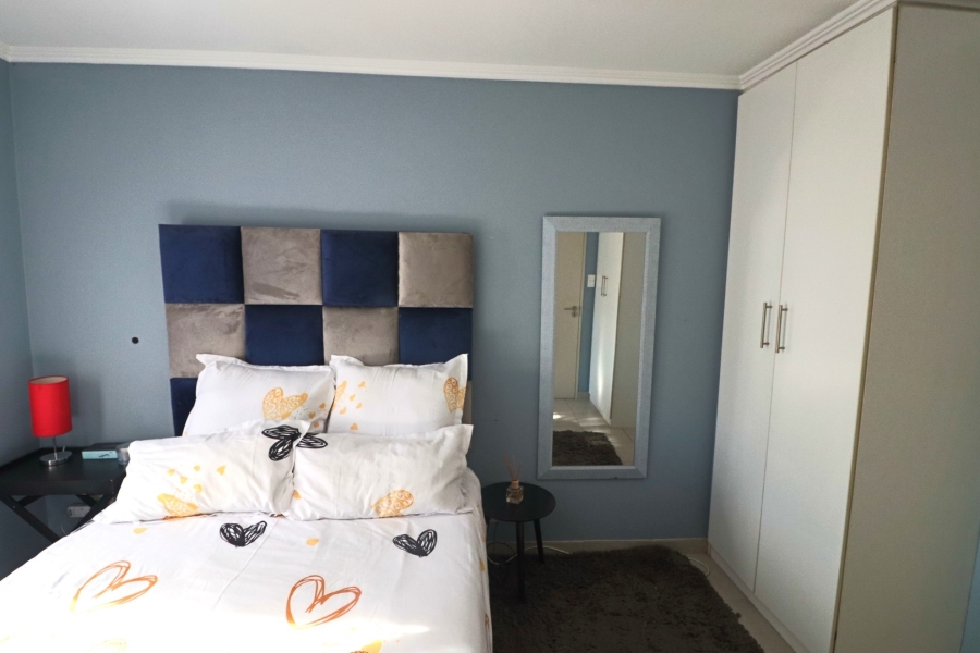 1 Bedroom Property for Sale in Rivonia Gauteng