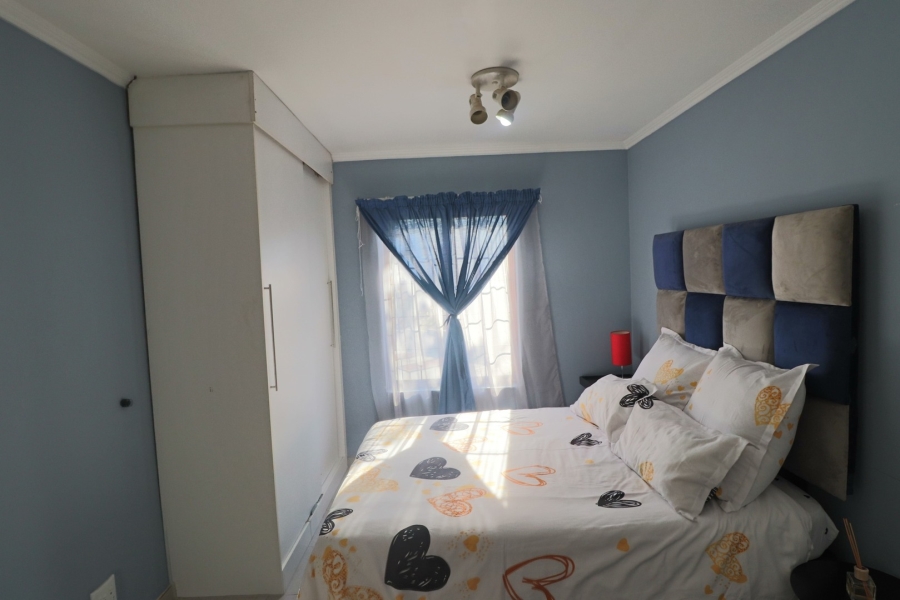 1 Bedroom Property for Sale in Rivonia Gauteng