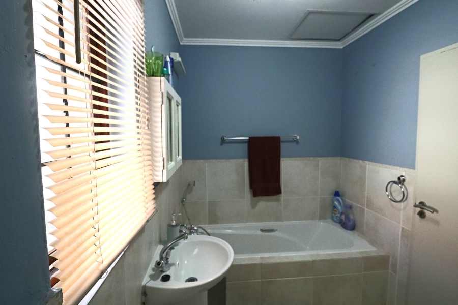 1 Bedroom Property for Sale in Rivonia Gauteng