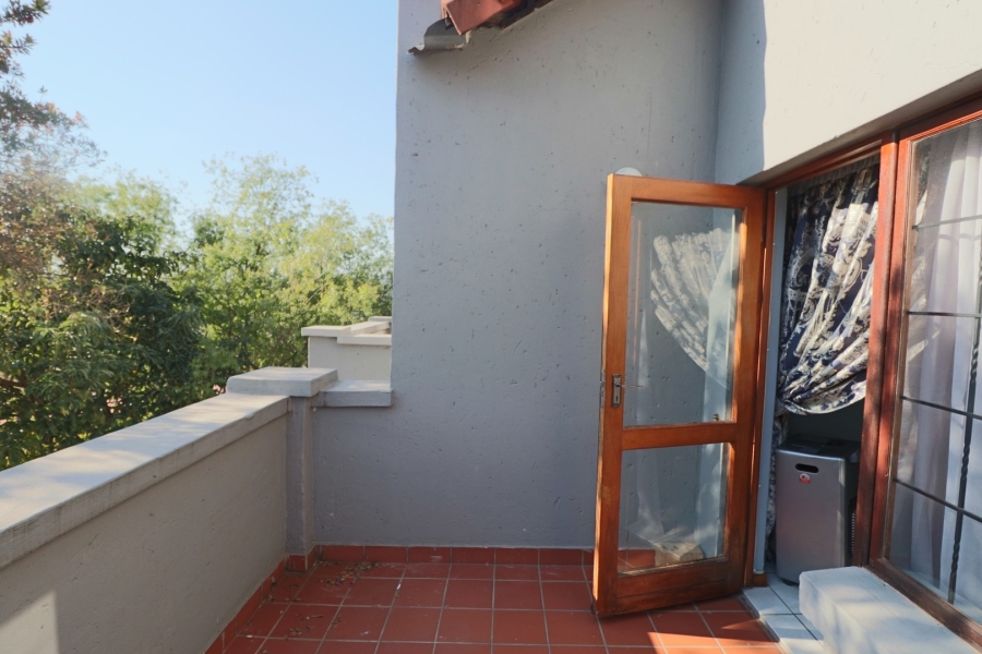 1 Bedroom Property for Sale in Rivonia Gauteng