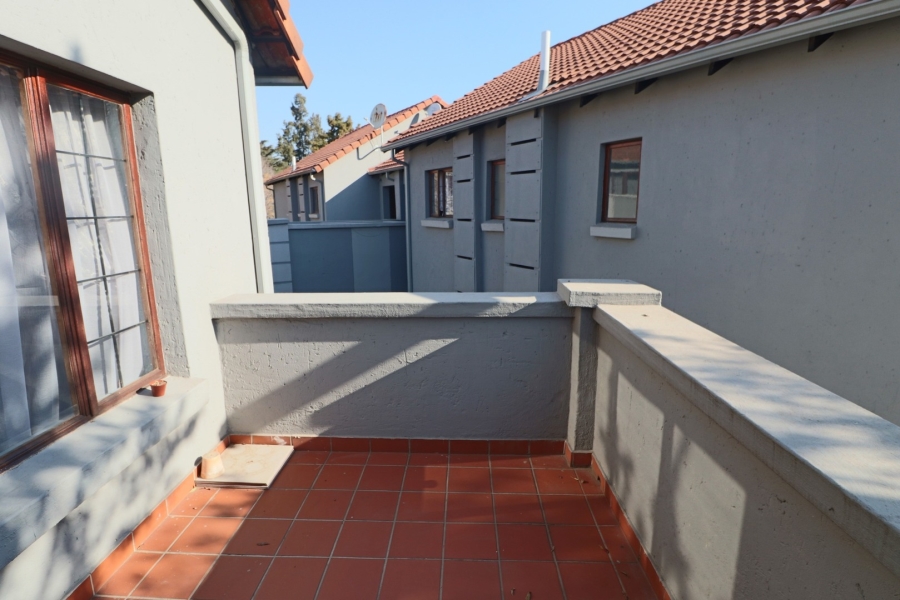 1 Bedroom Property for Sale in Rivonia Gauteng