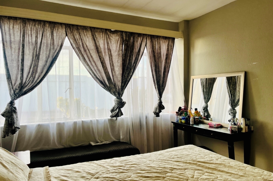 3 Bedroom Property for Sale in New Redruth Gauteng