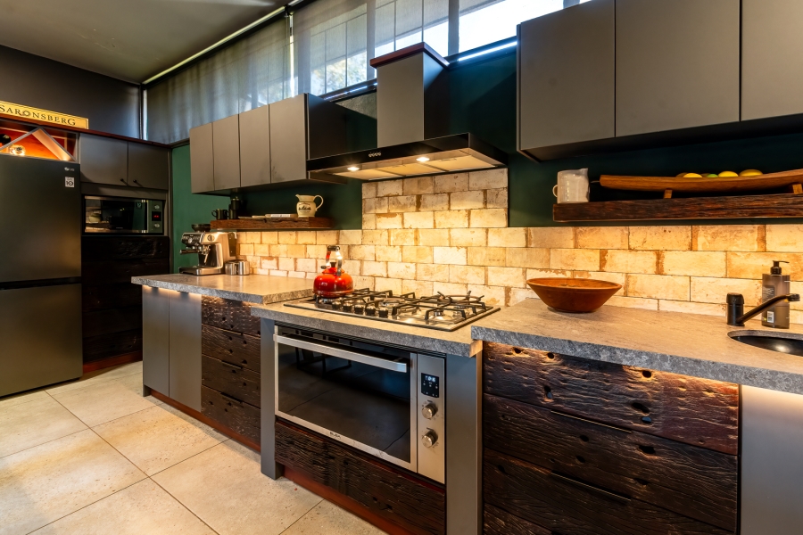 5 Bedroom Property for Sale in Lynnwood Manor Gauteng