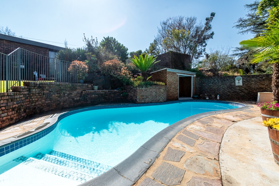 5 Bedroom Property for Sale in Lynnwood Manor Gauteng