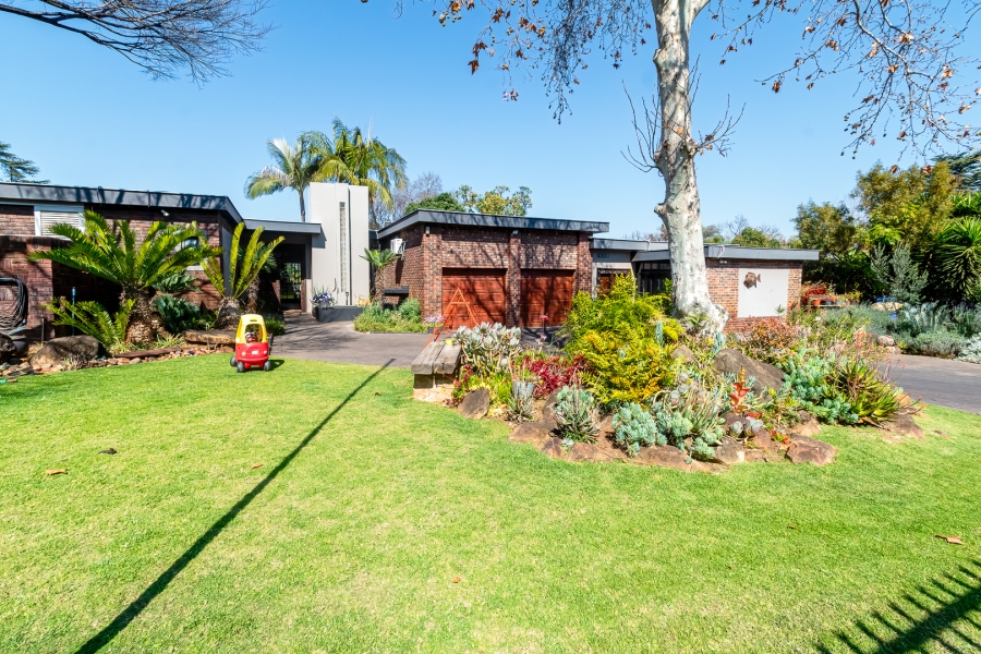 5 Bedroom Property for Sale in Lynnwood Manor Gauteng