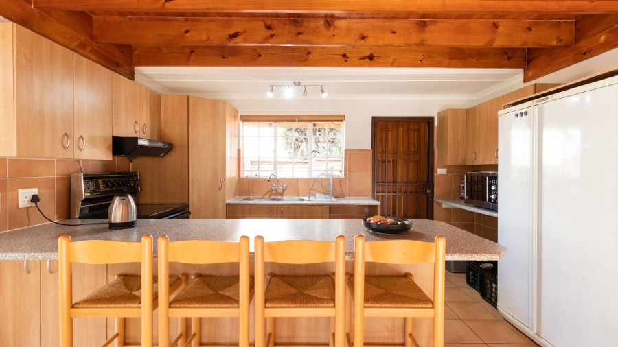 3 Bedroom Property for Sale in Glen Marais Gauteng