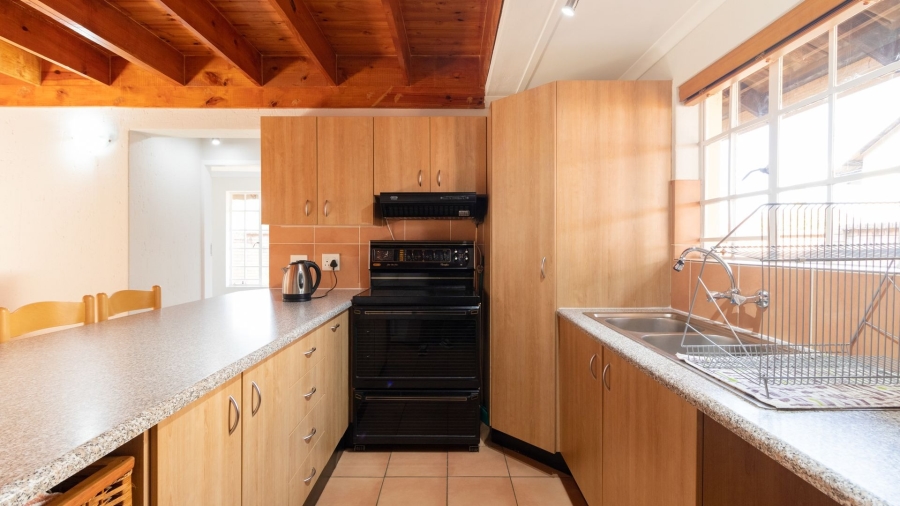 3 Bedroom Property for Sale in Glen Marais Gauteng